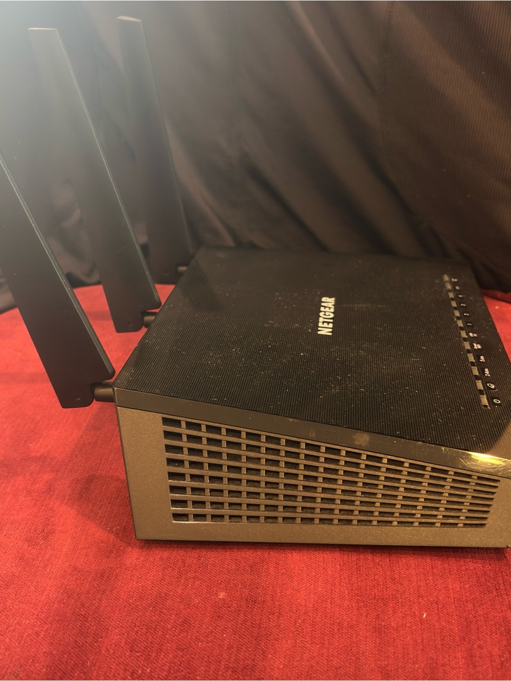 NETGEAR Nighthawk R7000 AC1900 Smart WiFi Router - Great Condition - Picture 3 of 5